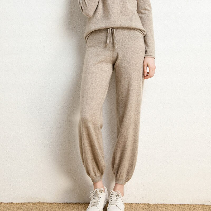 Mid Rise Cashmere Joggers –