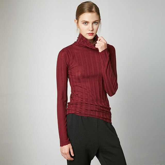 100% PAMIR Wool High-Neck Sweater